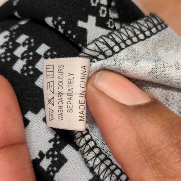 Women's Plus Size Red/Floral Printed Midi - Picture 9 of 9